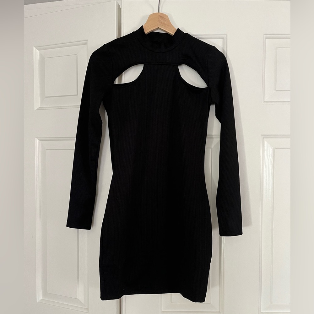 Divided Black Long Sleeve Cutout Dress